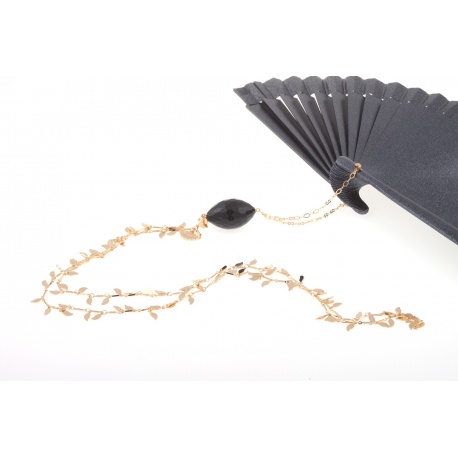<p>Hand made in Spain black lacquered wooden fan (15cm) with 18k gold plated leaves chain and black agate bead.</p>
<p>Aprox. length: 70cm</p>
<p>You can make your own design!. Make the combinations to your taste, choose fan color, chain, adornment ... Or personalized with an initial, a name, a date ... contact us!</p>