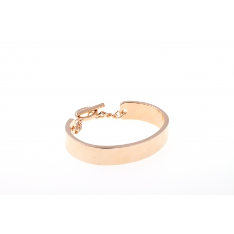 <p>18k gold plated solid brass rigid bracelet.</p>
<p></p>