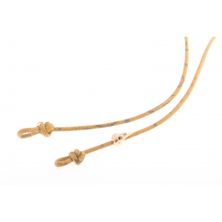 <p> </p>
<p><span>Want to stroll stylish during summer without fear of losing your sunglasses? These sunglass cords are perfect to match every outfit! A very practical cord for any type of glasses. A leather cord in bougainvillea with  18K gold plated snake heads. The cord has a length of 88 cm and is suitable for everyone.</span></p>
<p><span>More colors for choice. Please ask!</span></p>
