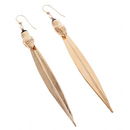 <p>Large earrings whith Gold Filled hook, snake head and long leaf, all 18k gold plated.</p>