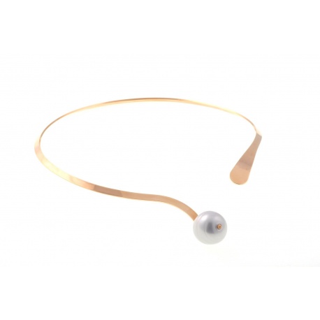 <p><span>Rigid 18k gold plated brass choker with majorcan enameled cristal pearl. The closure is front, and you can wear it opened or closed!</span></p>